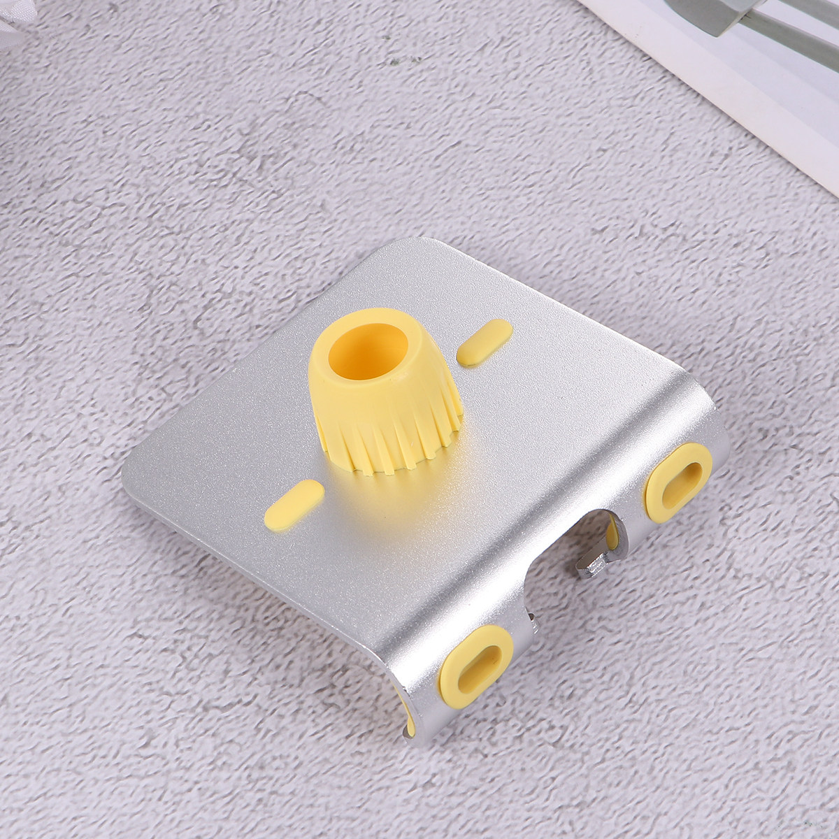 Metal Mobile Phone Wall Stand  - Phone Stands recension och pris